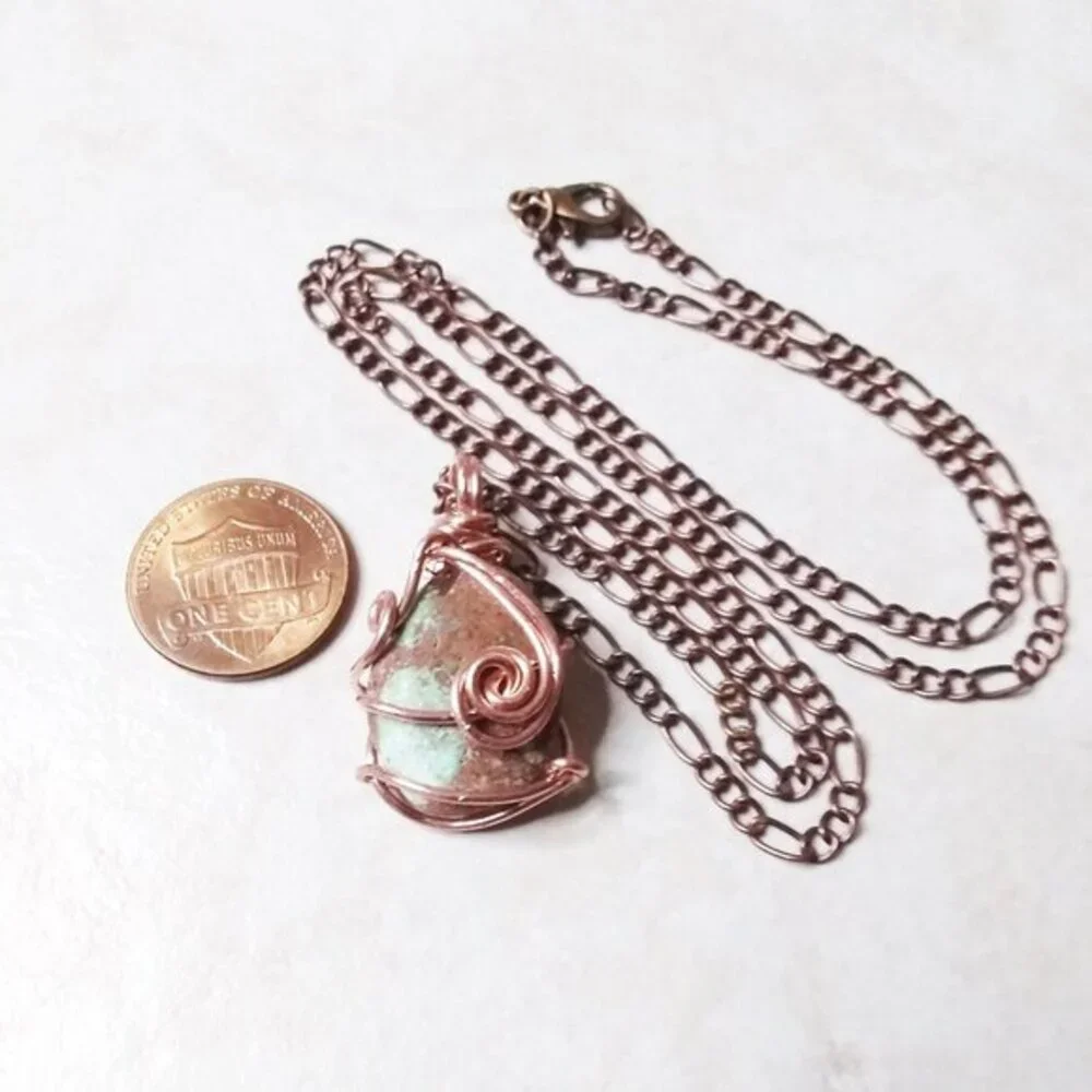Reversible! Copper Wire Wrap Green Jasper Pendant + 21" Figaro Chain - Handmade - Picture 13 of 14